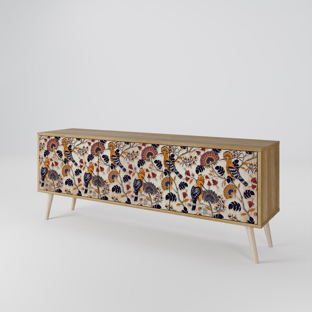 EMINENT HOOPOE 3-Door TV Stand in Oak Effect