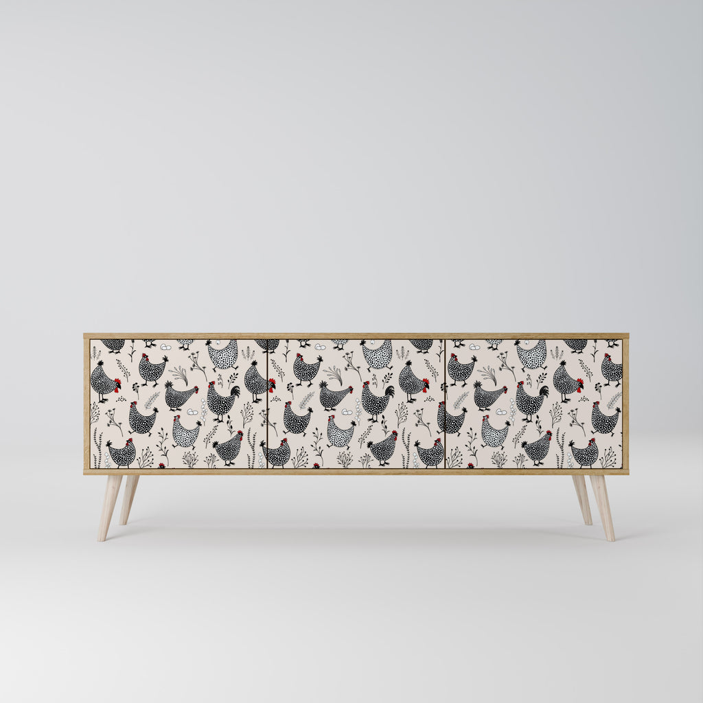 HAPPY HENS 3-Door TV Stand in Oak Effect