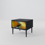 PIERCING SHARPNESS Mesita de Noche en Acabado Negro