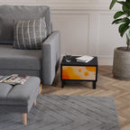 ORANGE ARRANGEMENT Mesita de Noche en Acabado Negro