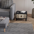 SEE MORE Mesita de Noche en Acabado Negro