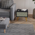 LEAVES ON GREEN Mesita de Noche