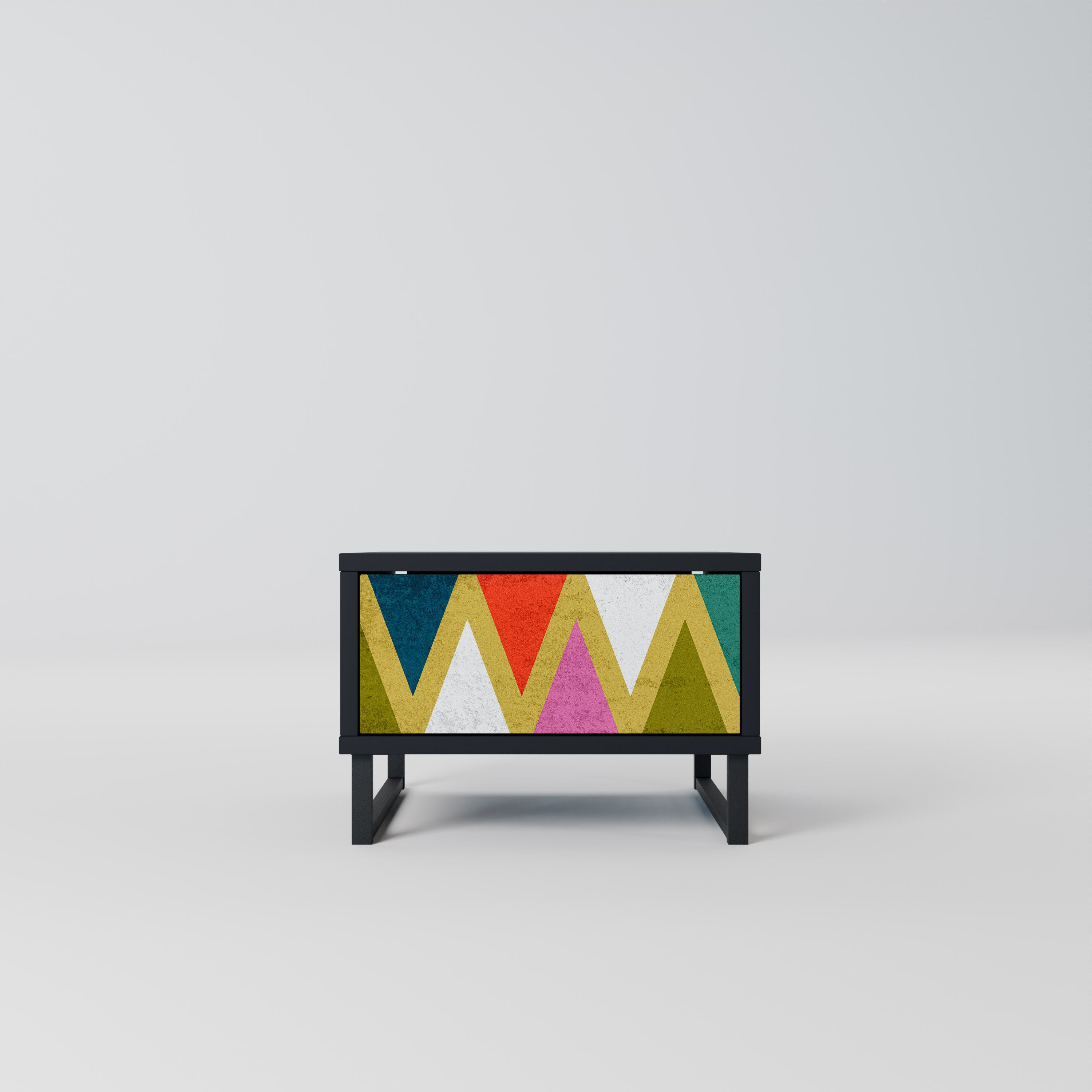 Mesita de noche TRIÁNGULOS DE COLORES en acabado negro