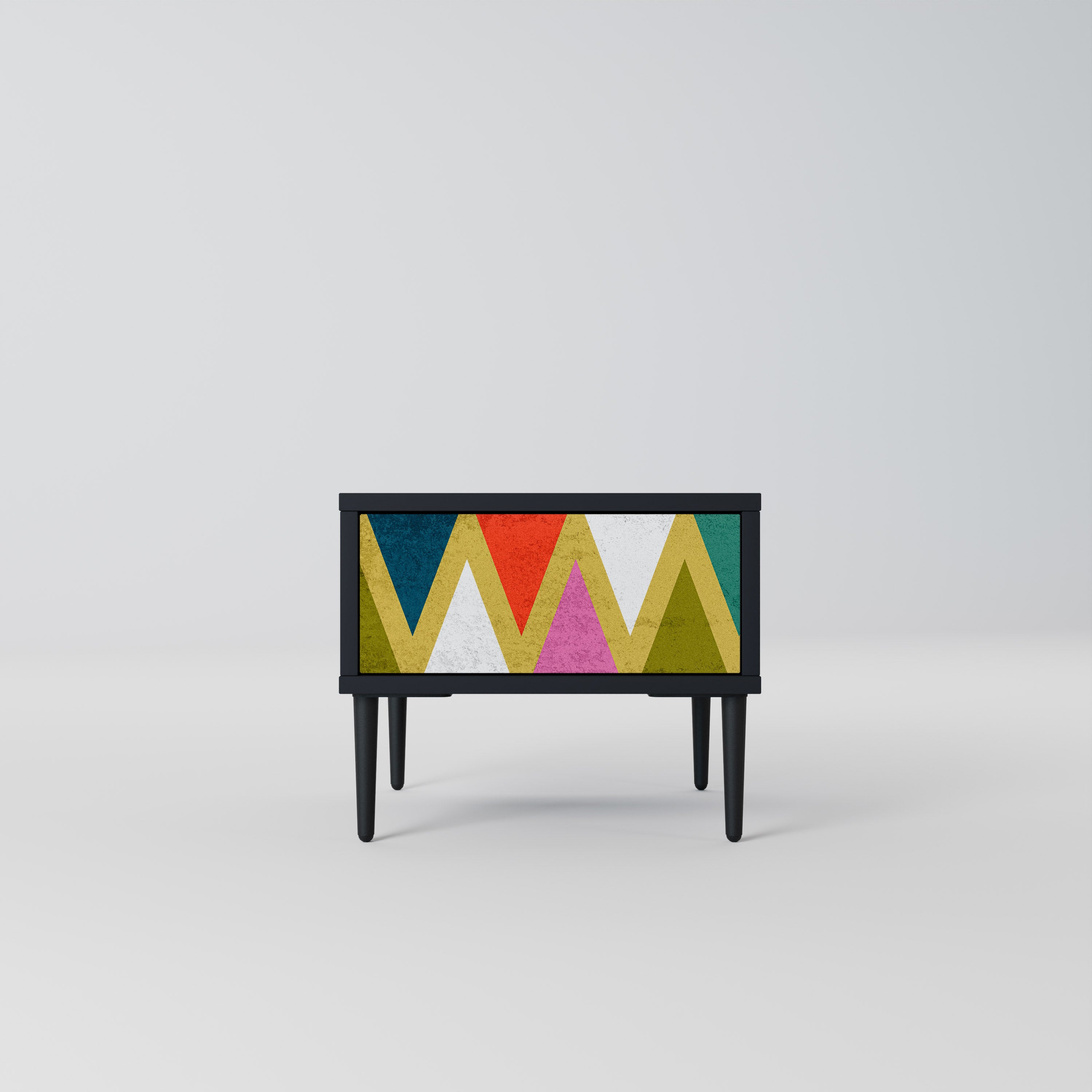 Mesita de noche TRIÁNGULOS DE COLORES en acabado negro