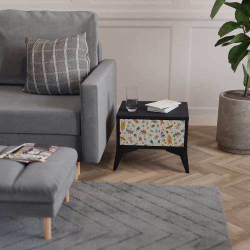 COLORFUL INSECTS Mesita de Noche en Acabado Negro