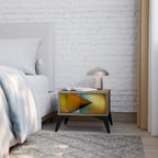 PIERCING SHARPNESS Nightstand in Oak Effect