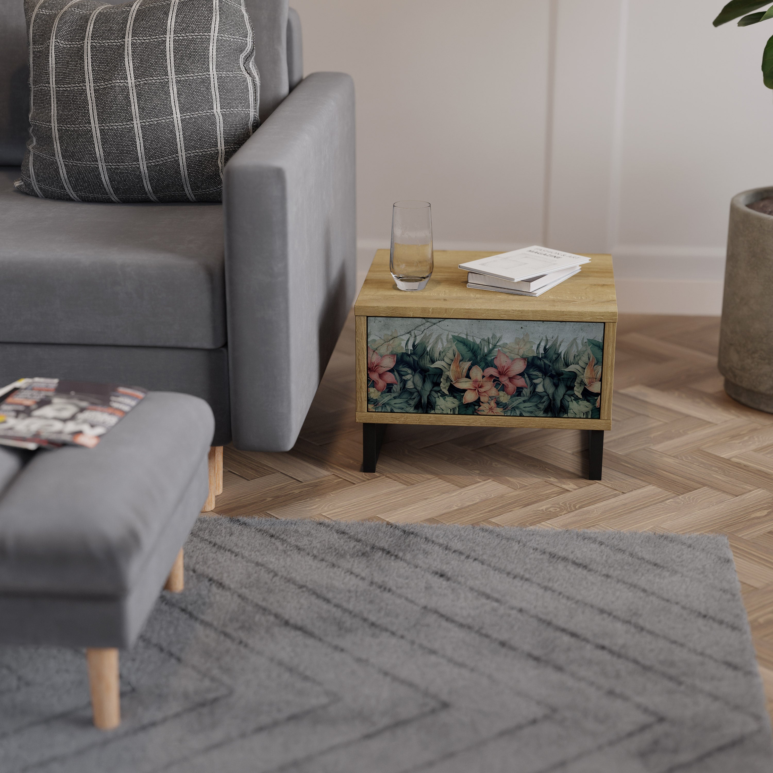 HEAVENLY BLOOM Nightstand in Oak Effect