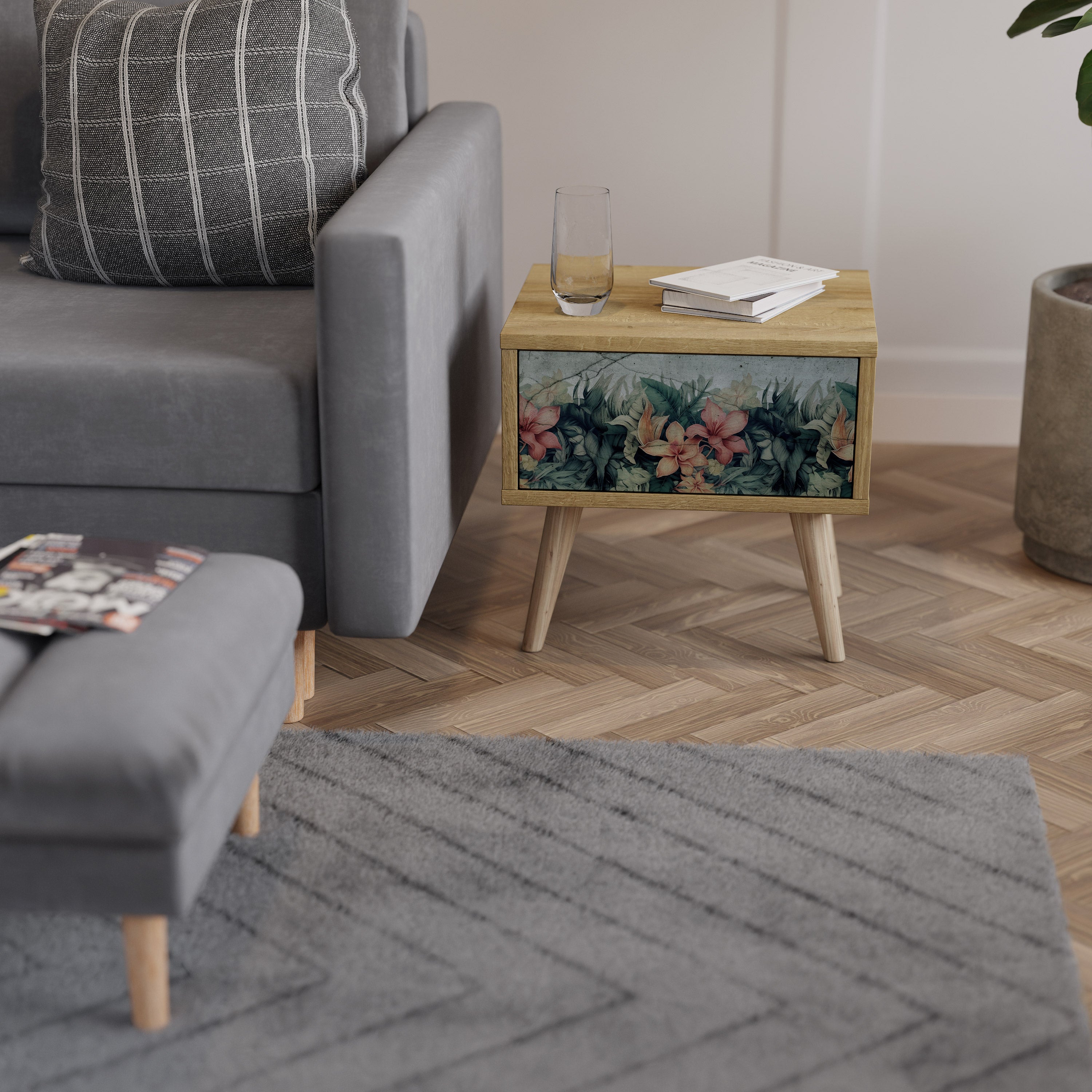 HEAVENLY BLOOM Nightstand in Oak Effect