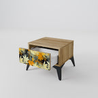 SUNKISSED LILY Mesita de Noche en Efecto Roble