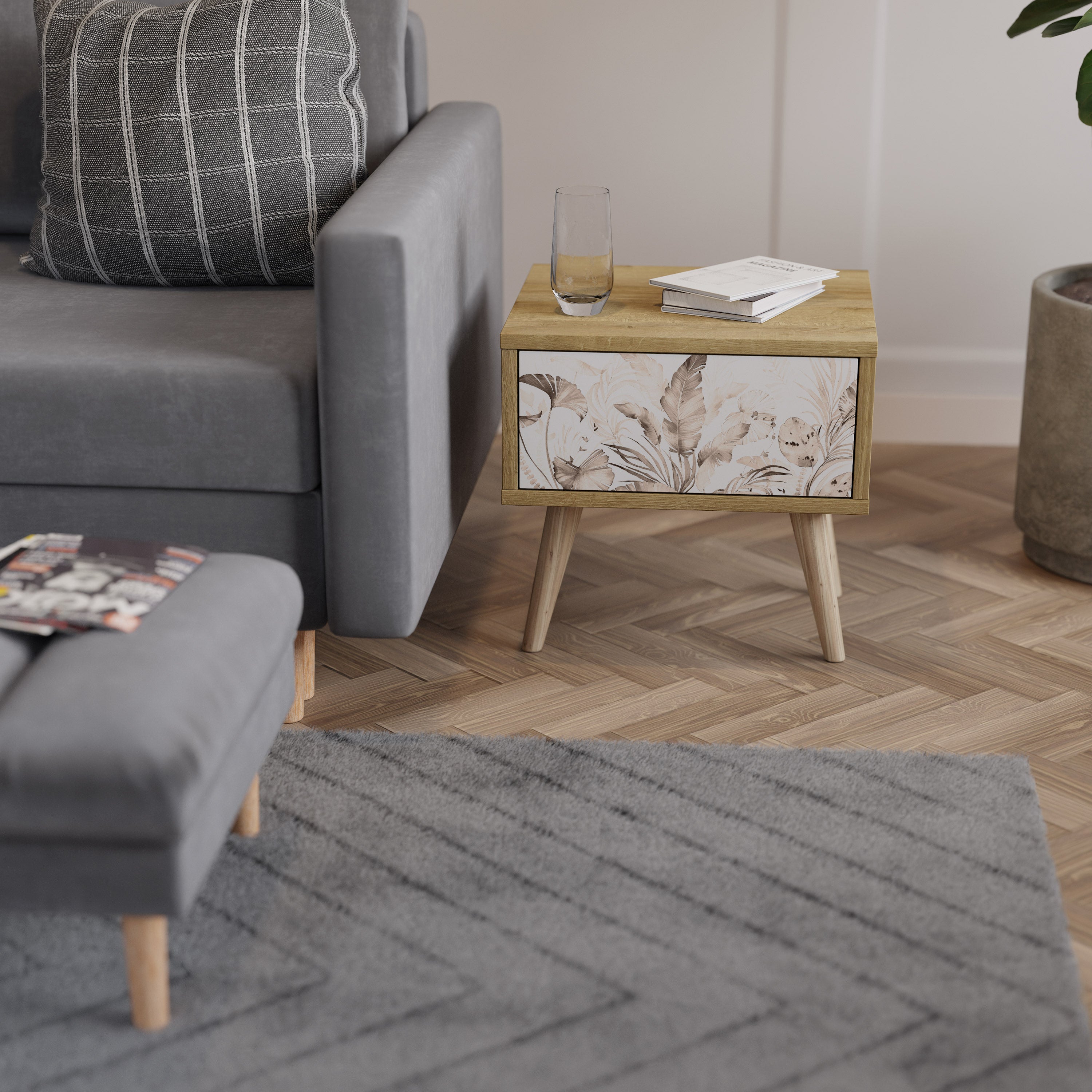 WILD TENDERNESS Nightstand in Oak Effect