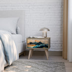 OMINOUS MOUNTAINS Mesita de Noche en Efecto Roble