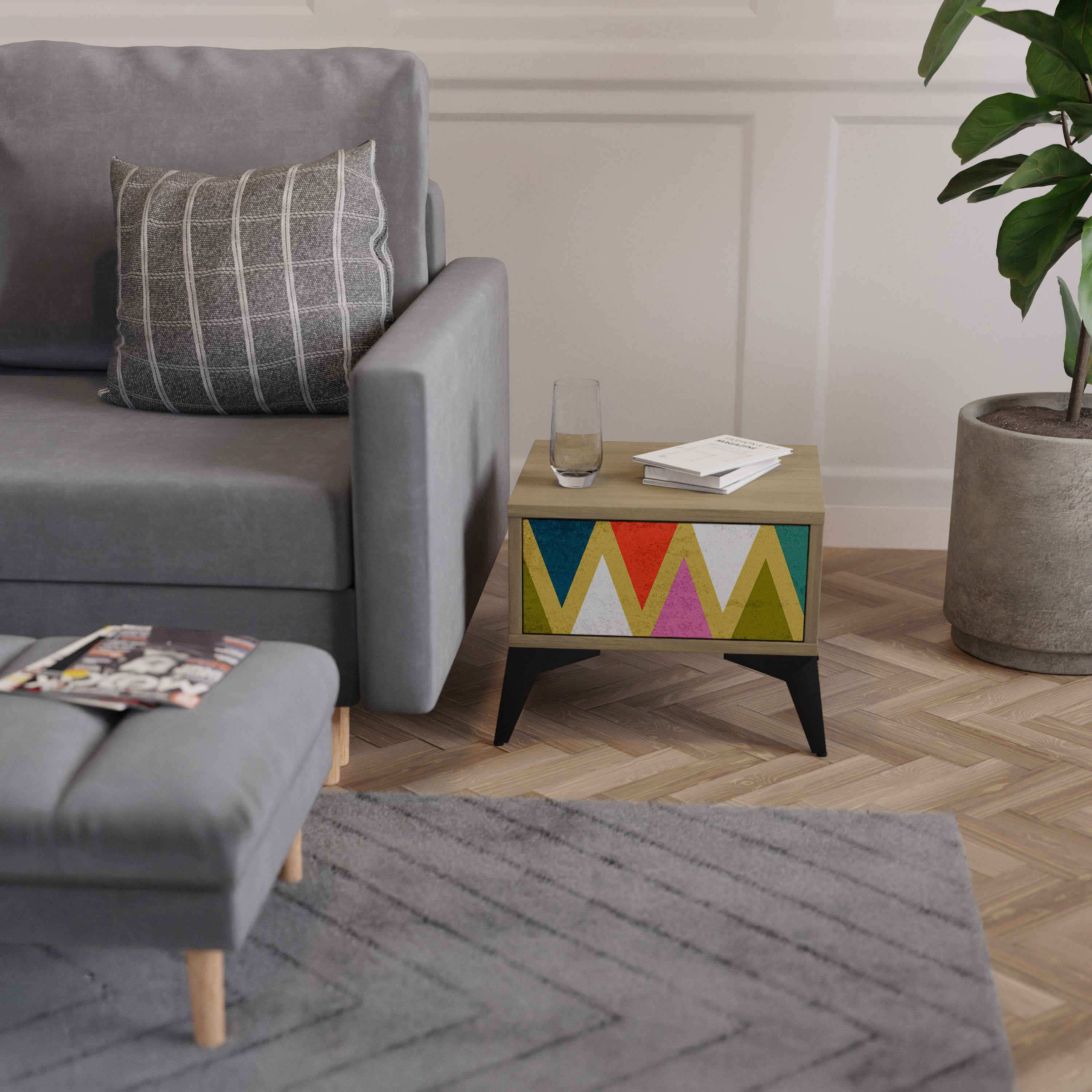 COLORFUL TRIANGLES Nightstand in Oak Effect