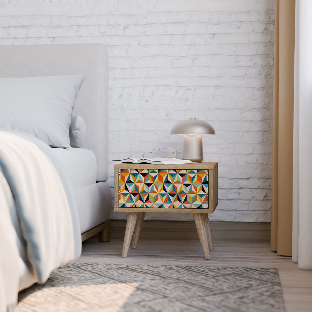 TESSELATE TREASURES Nightstand in Oak Effect