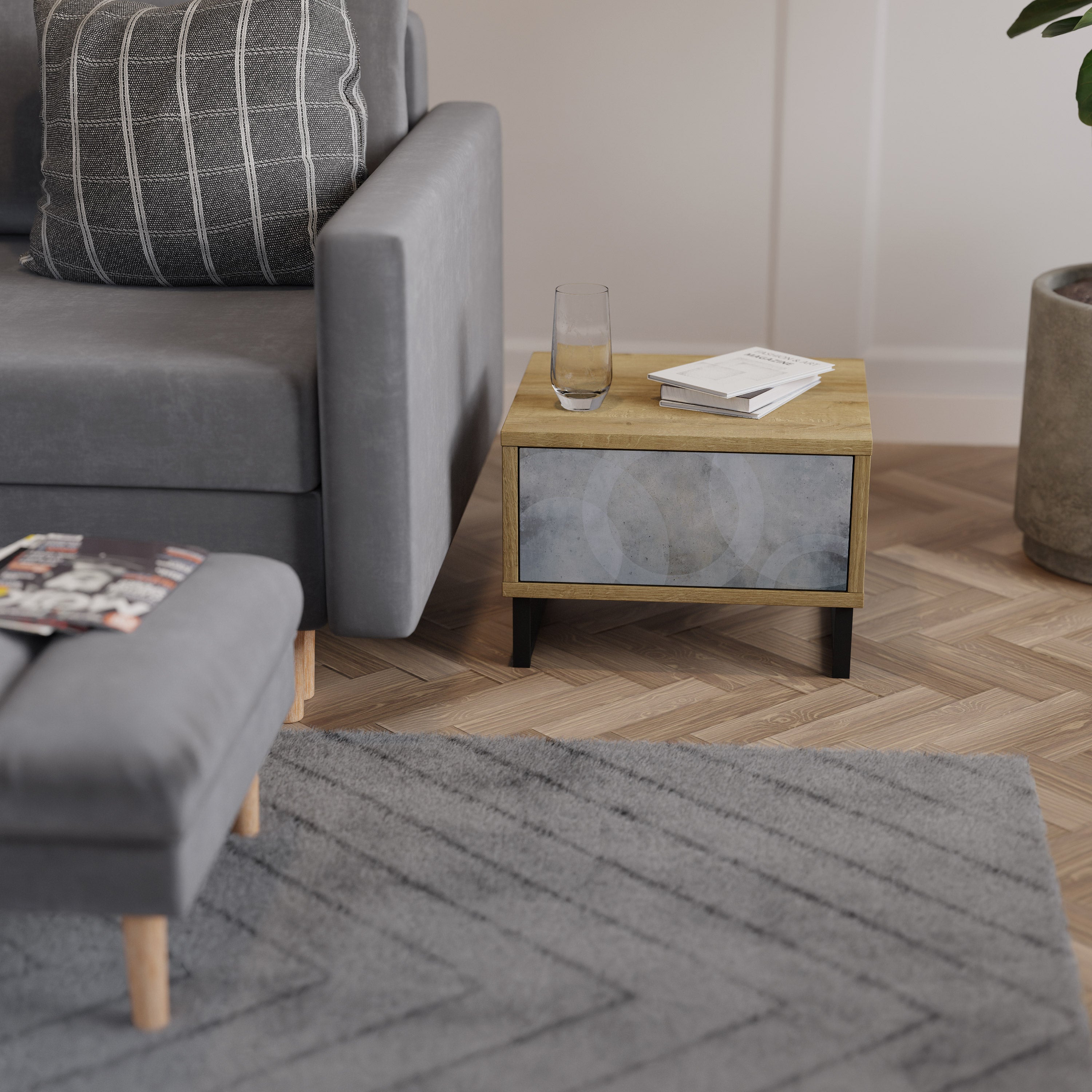 MUTED ARC Nightstand in Oak Effect