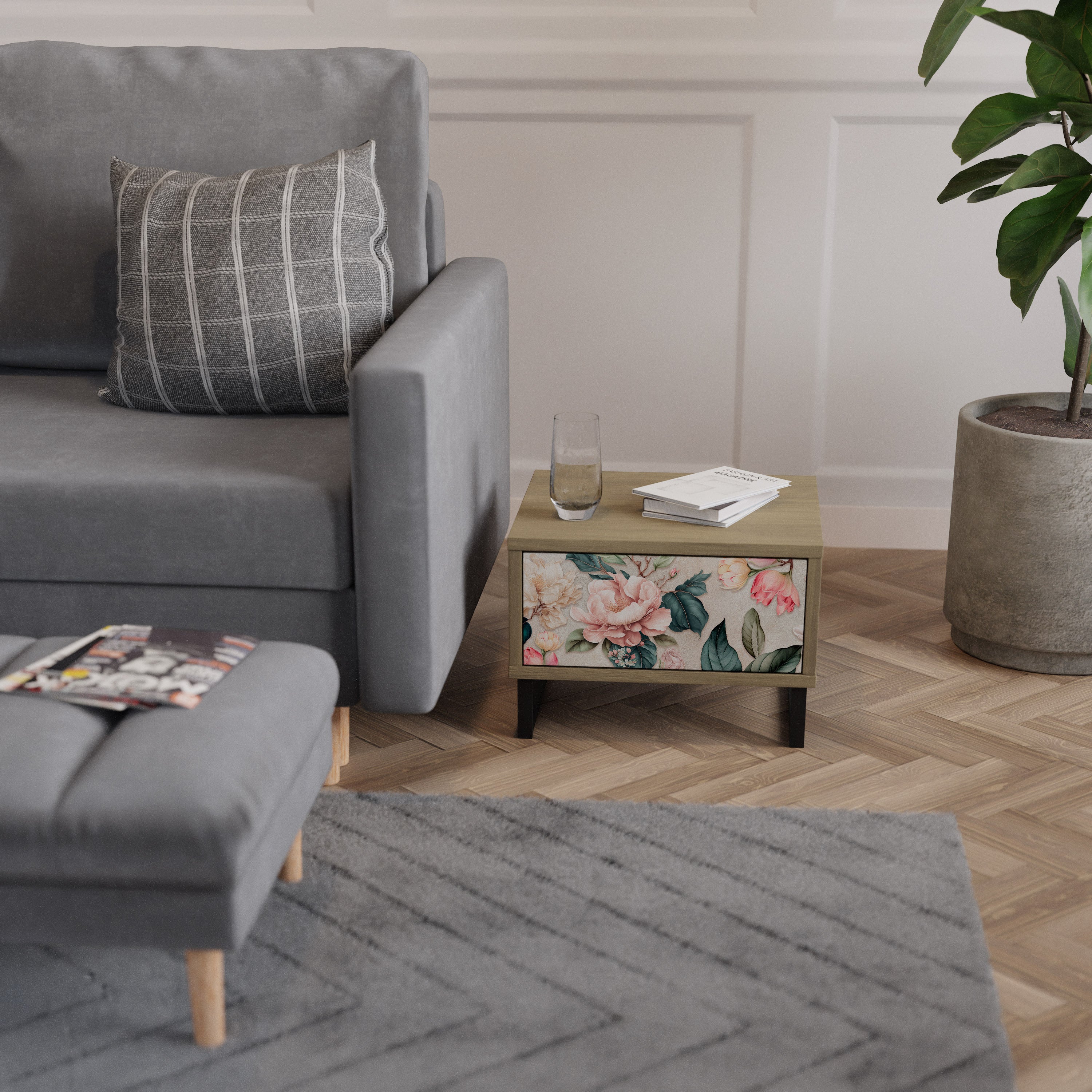 FLORAL GRACE Nightstand in Oak Effect