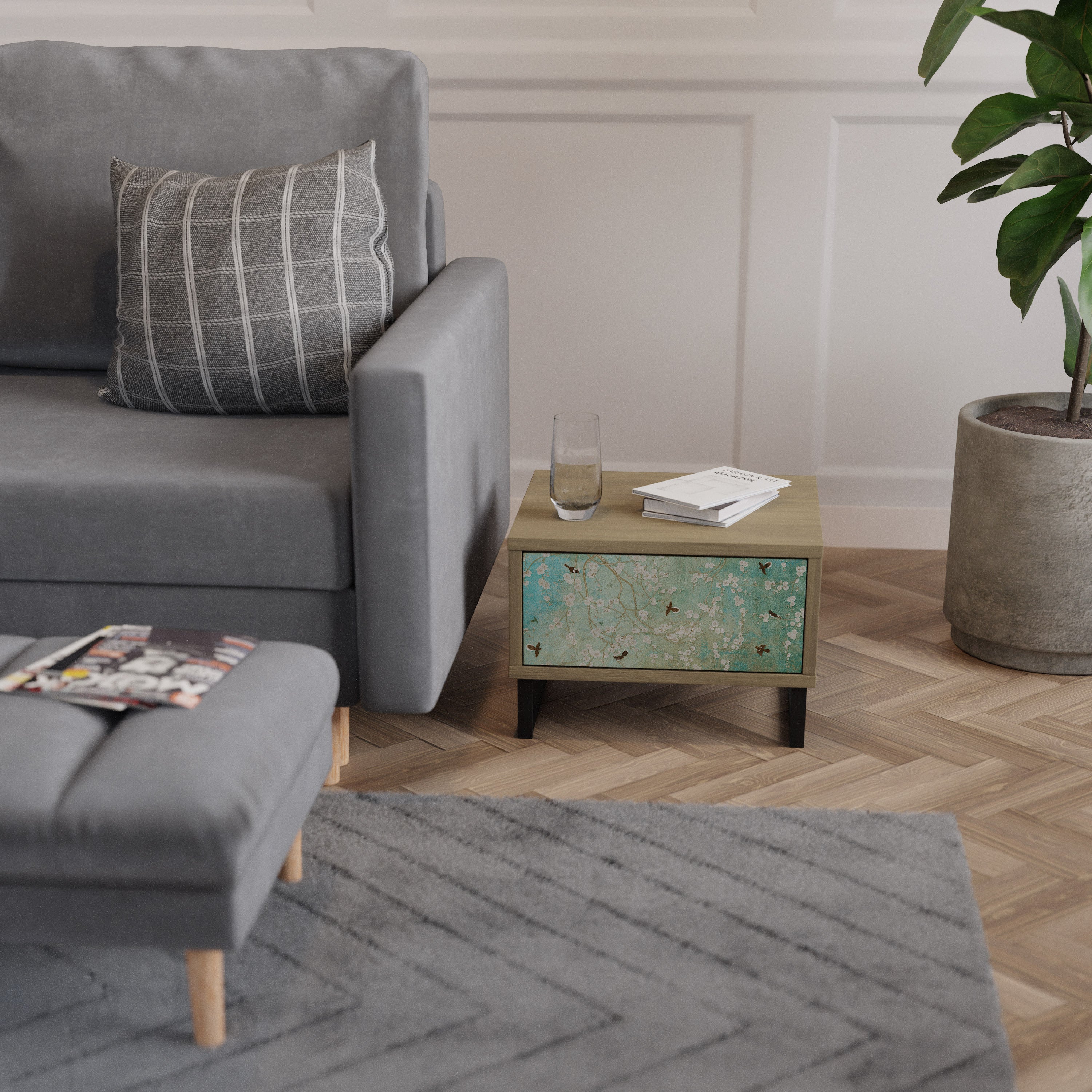 BLOOMING CHARM Nightstand in Oak Effect