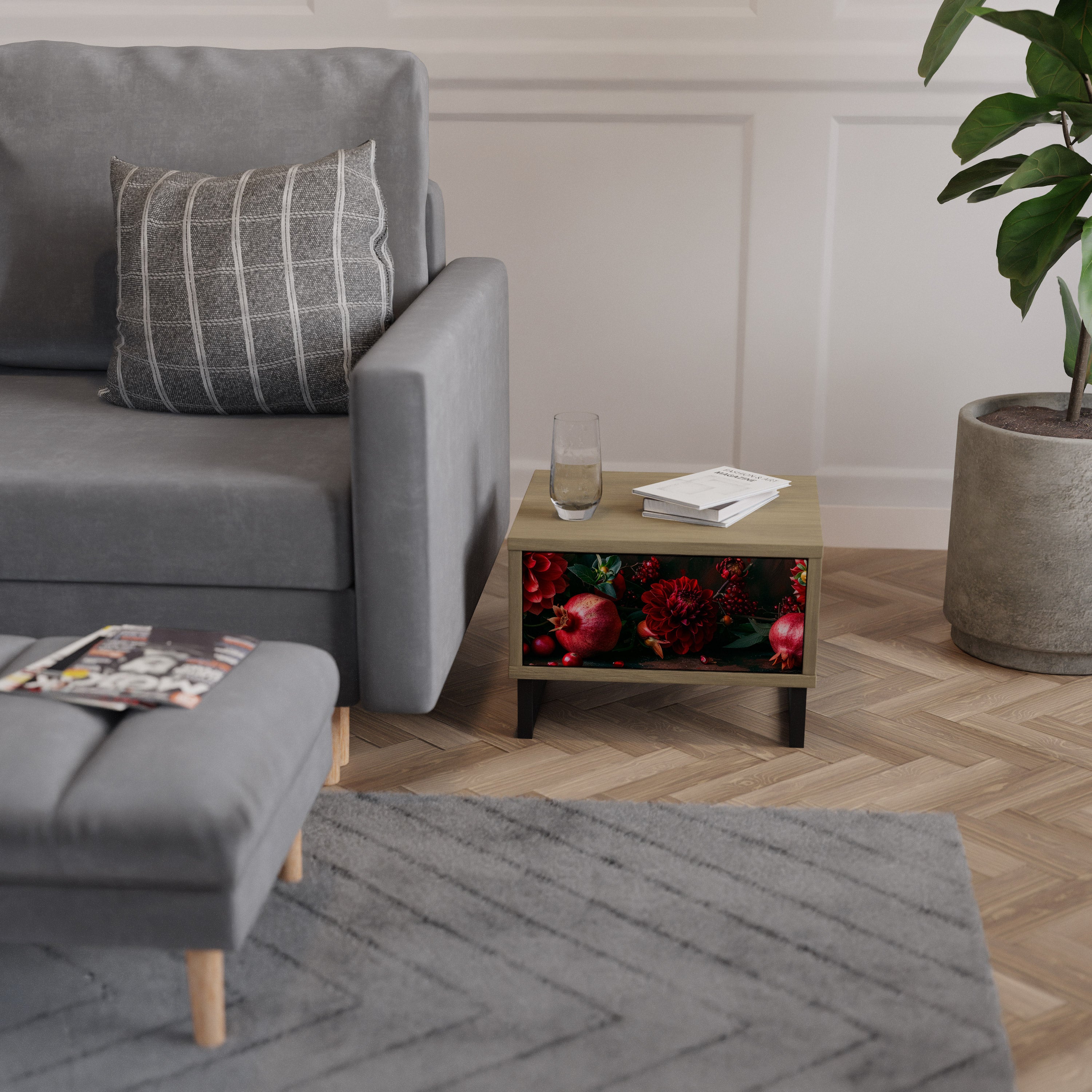 DAHLIAS AND POMEGRANATES Nightstand in Oak Effect