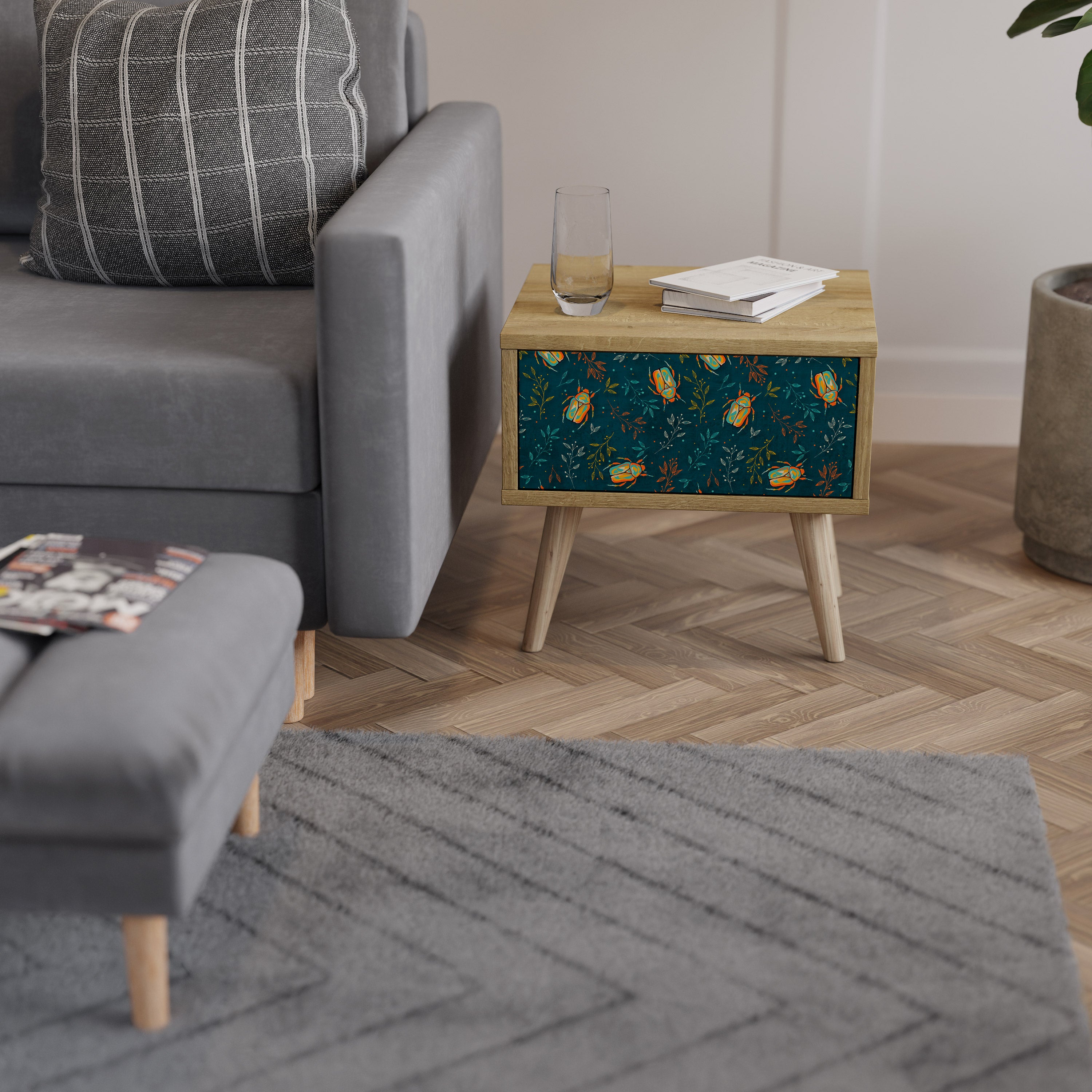 AUTUMN INSECTS Nightstand in Oak Effect