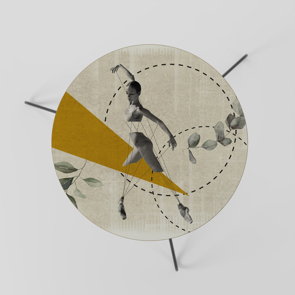 TRIANGLE MOVEMENT Coffee Table 60