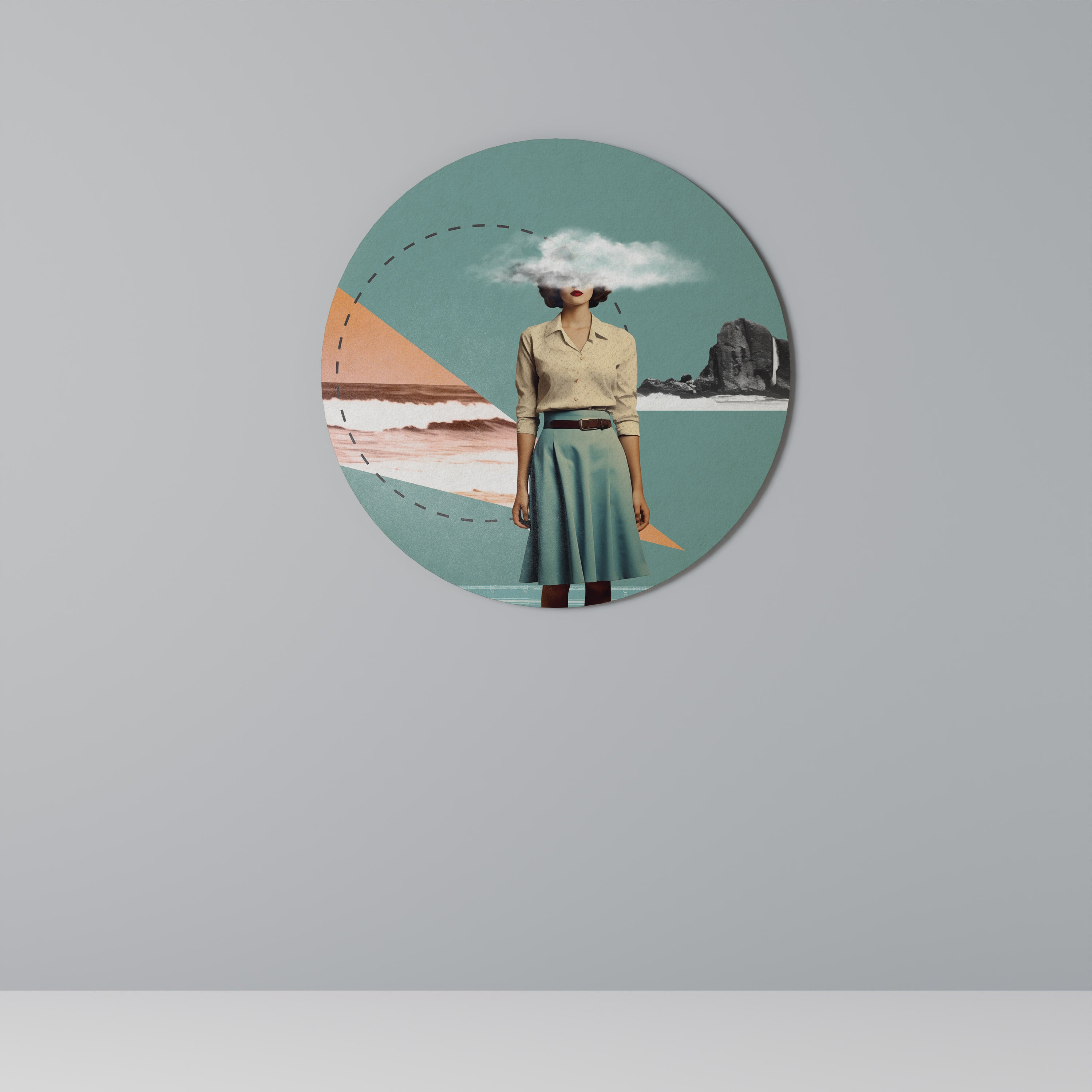 RETRO RESONANCE Round Wall Art