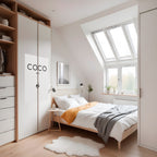 COCO CHANEL - TIMELESS ELEGANCE Póster Vertical Adhesivo