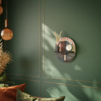 WHISPERS OF FORM Estante Ovalado Decorativo en Acabado Negro