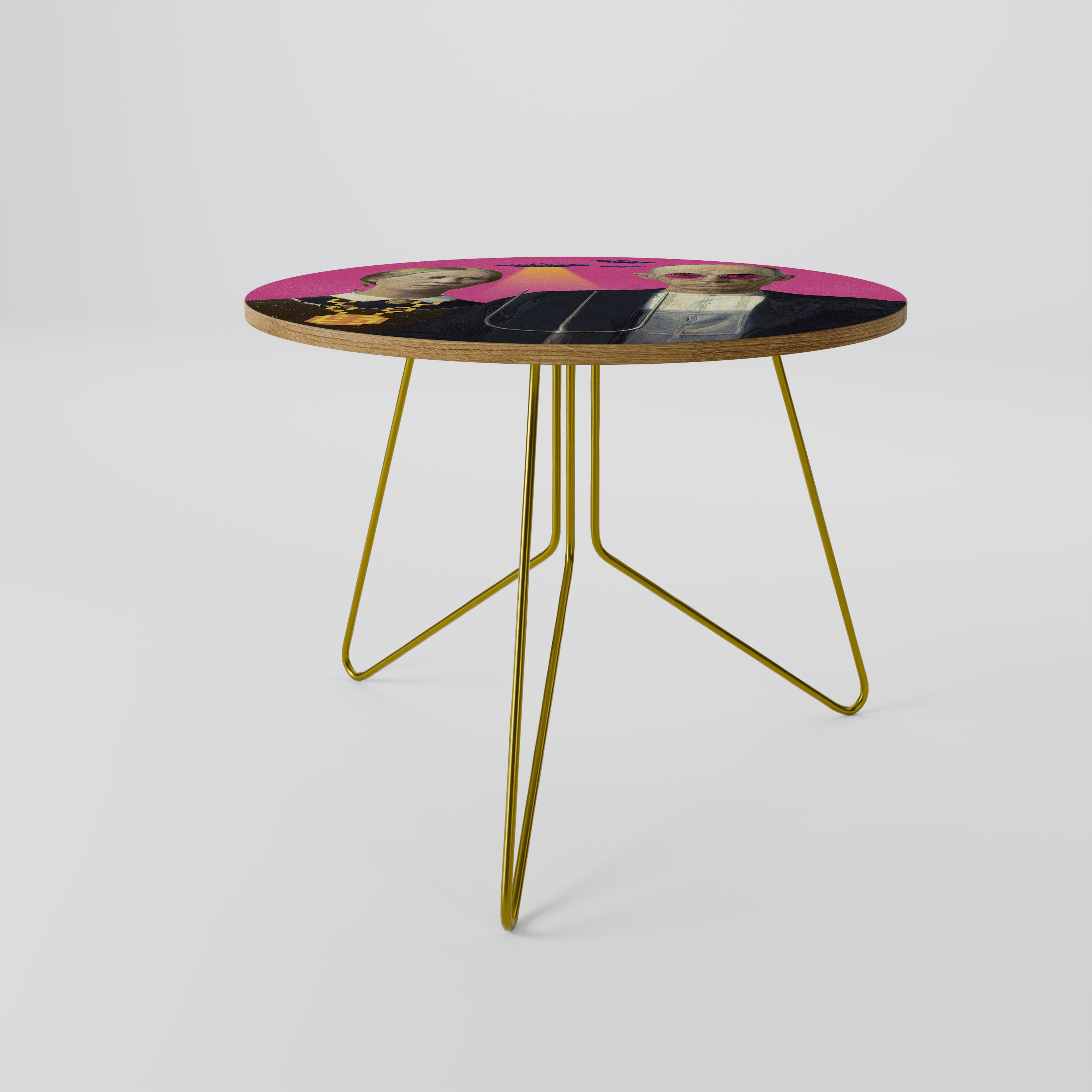 AMERICAN GOTHIC ALIEN Coffee Table 69