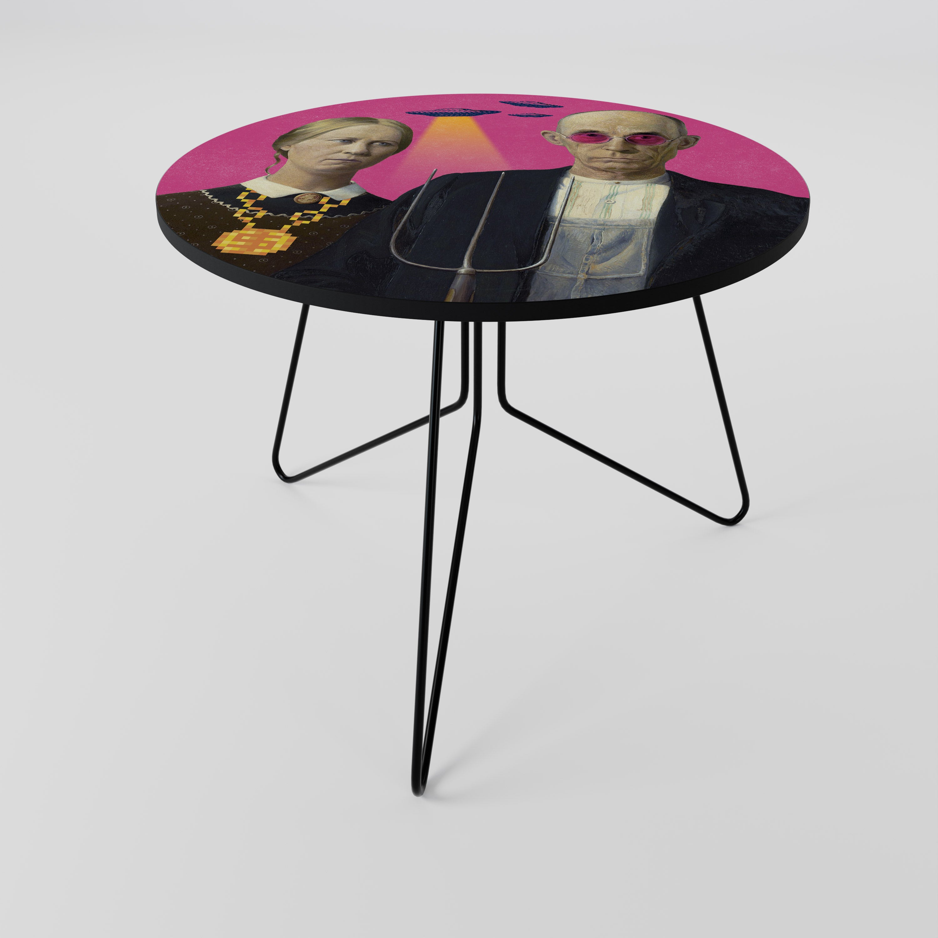 AMERICAN GOTHIC ALIEN Coffee Table 69