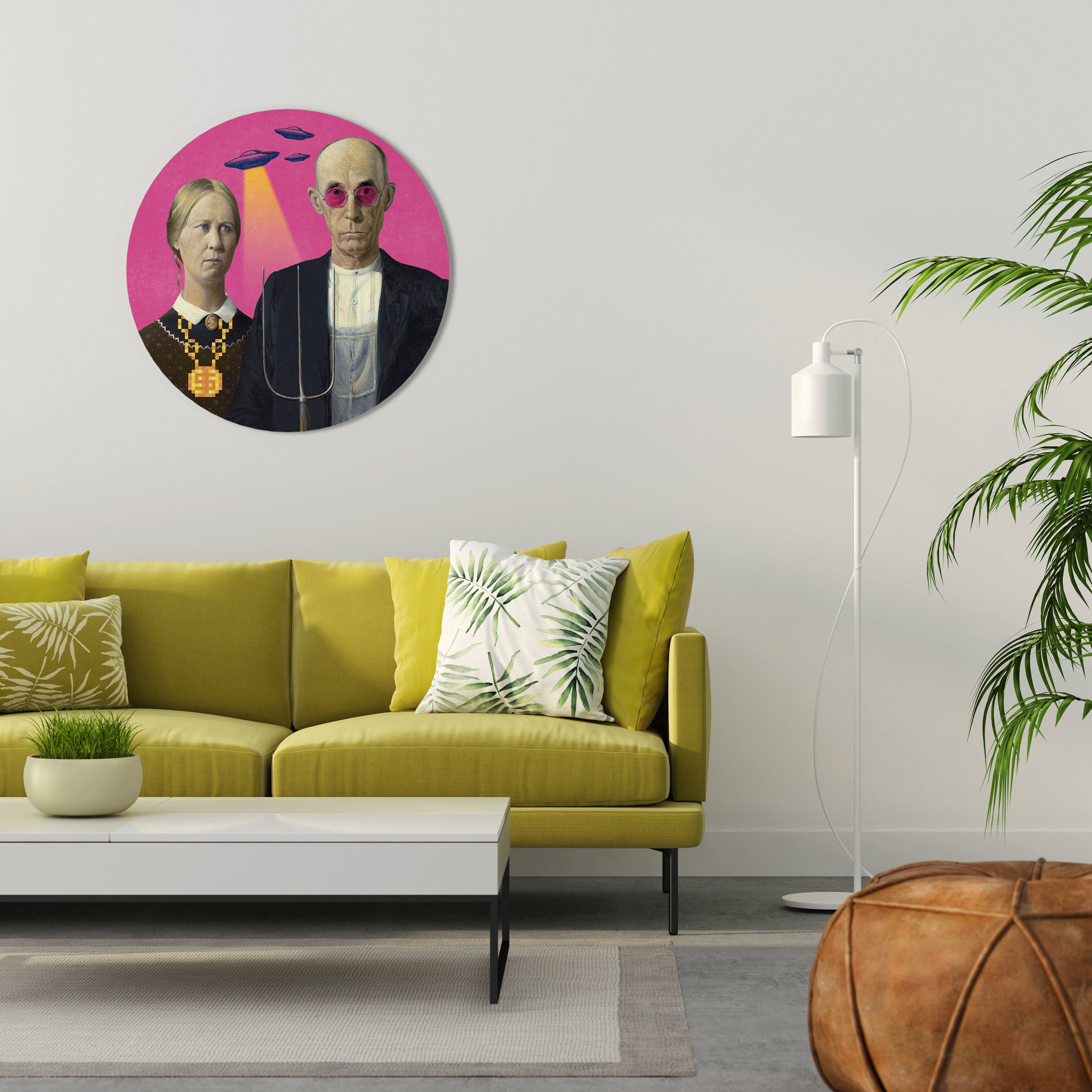 AMERICAN GOTHIC ALIEN Round Wall Art
