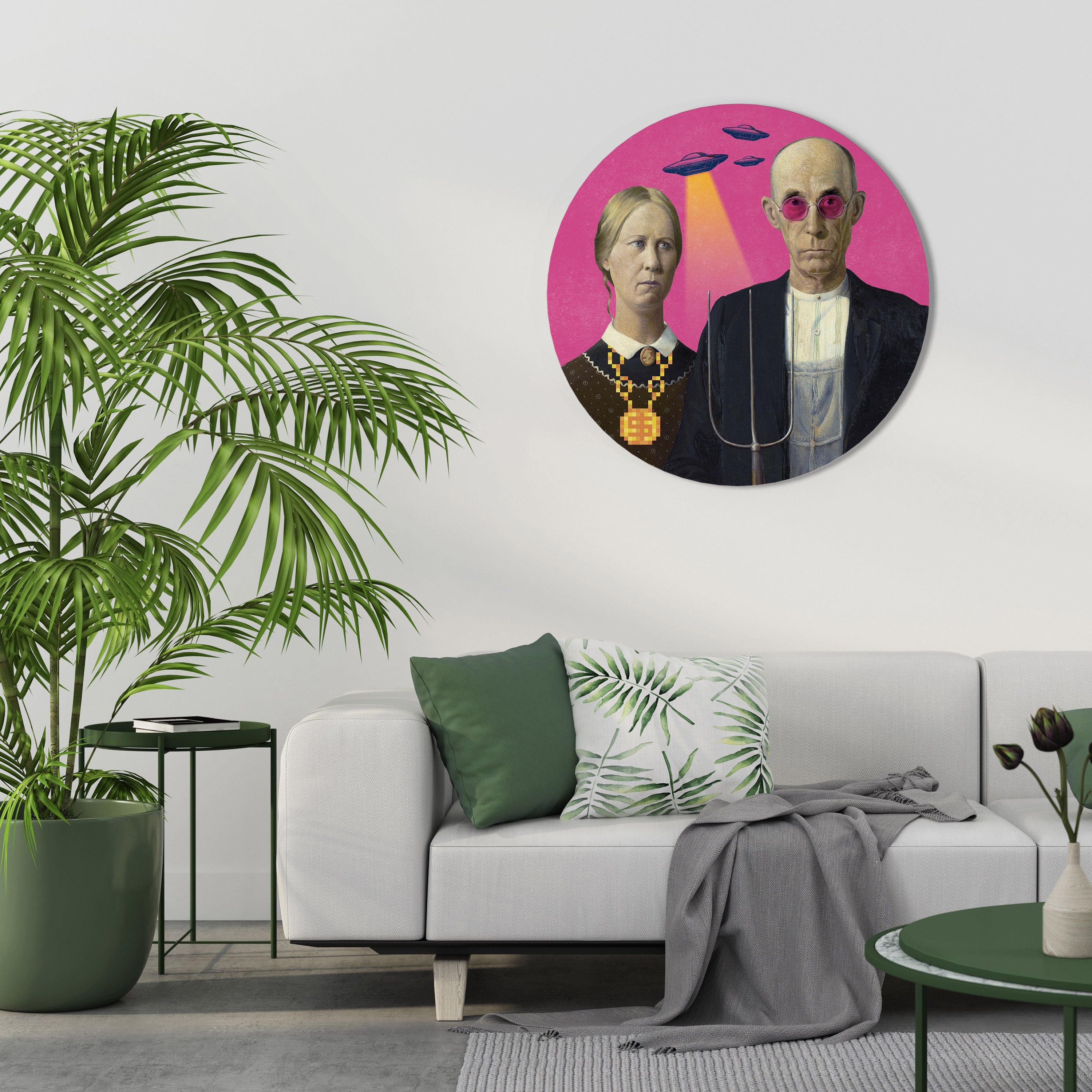 AMERICAN GOTHIC ALIEN Round Wall Art
