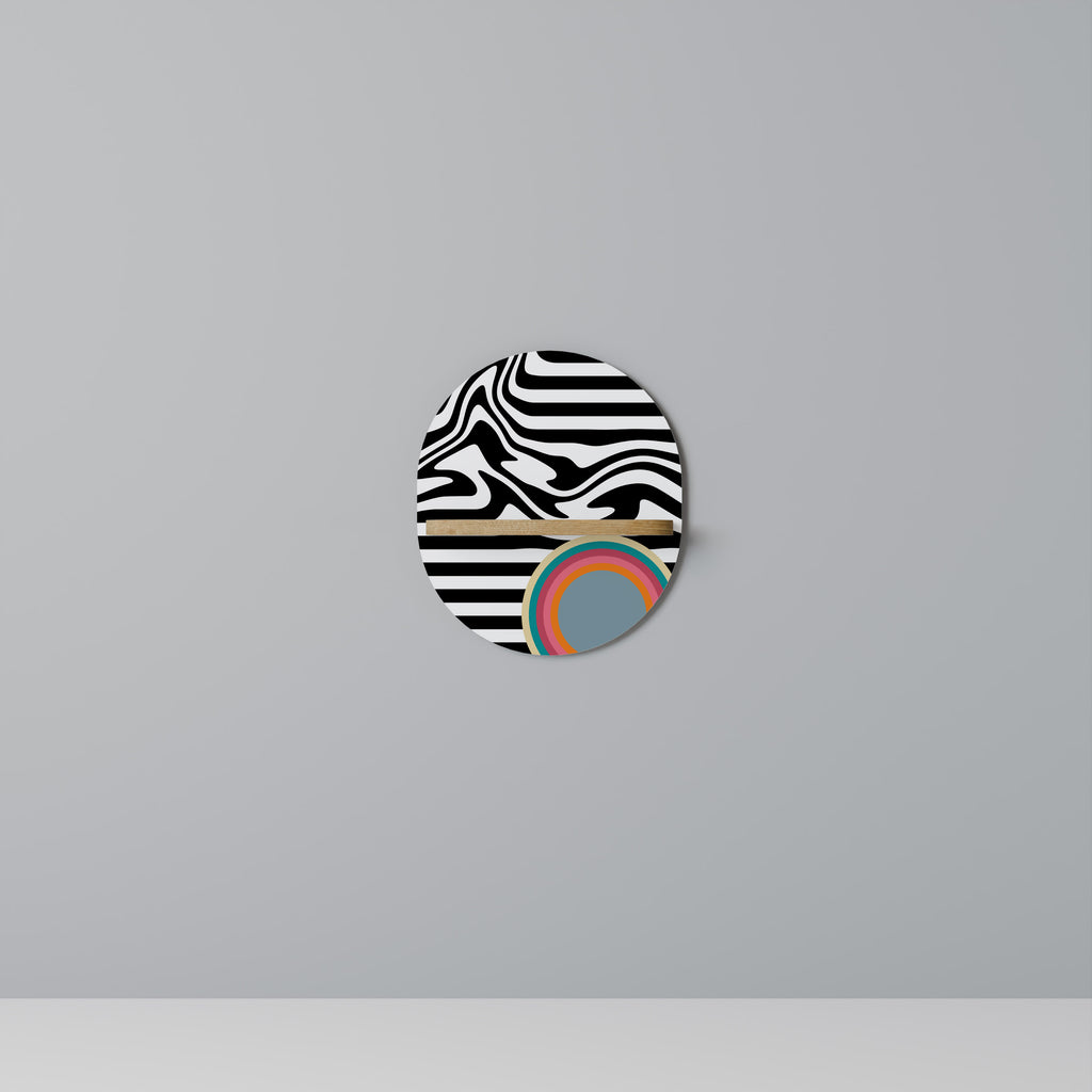 SPECTRA SHOWCASE Estantería de arte ovalada con efecto roble