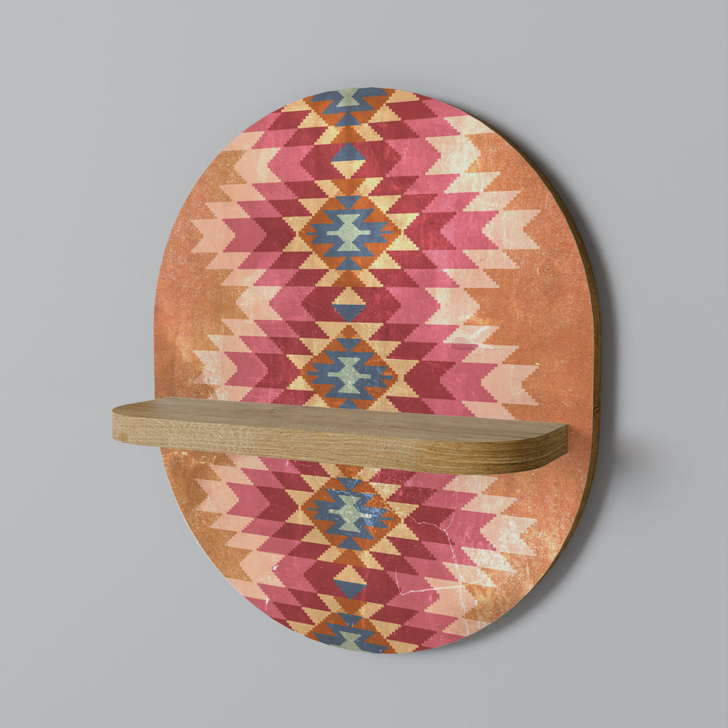 Estantería ovalada de arte folklórico indio con efecto roble