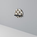 SEE MORE Estante Redondo Decorativo en Acabado Negro