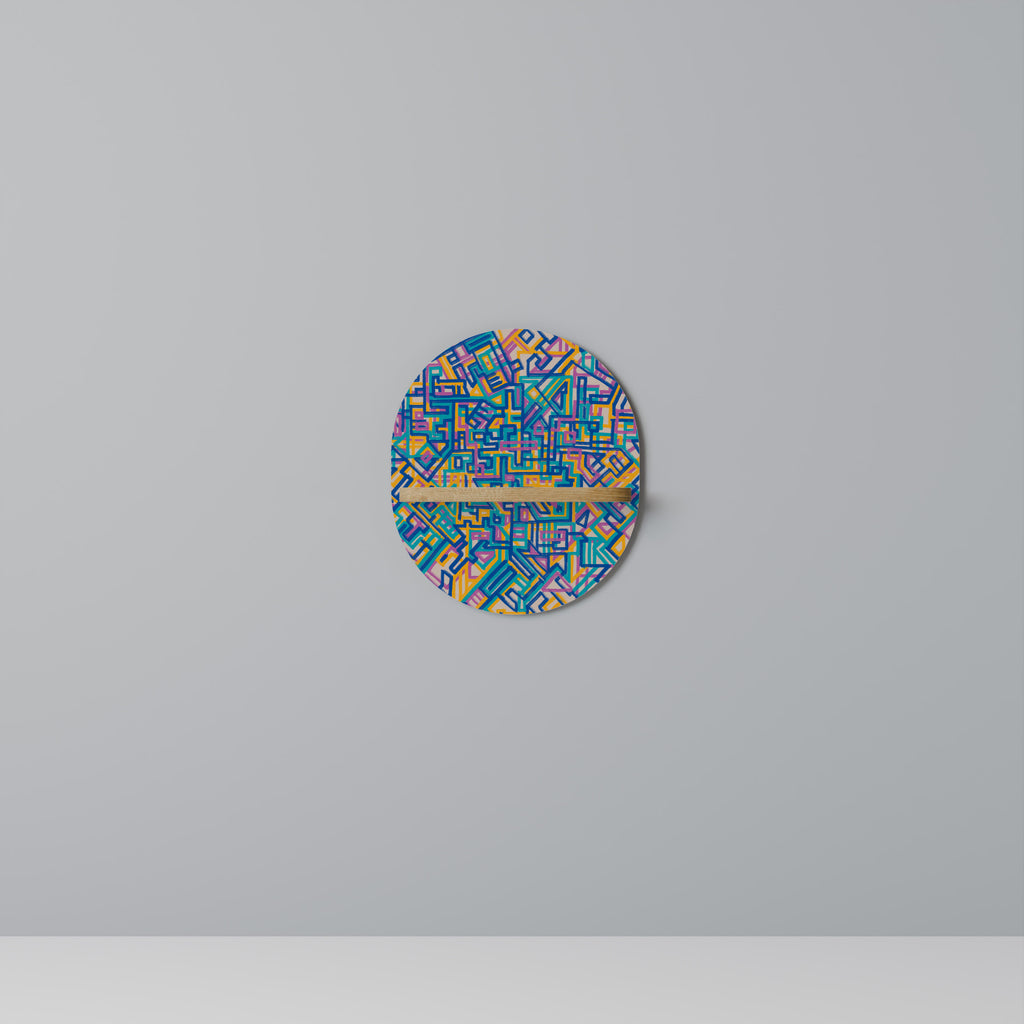 Estantería de arte ovalada MEMORIES MAP con efecto roble