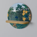 THE REPAST OF THE LION Estante Redondo Decorativo en Efecto Roble