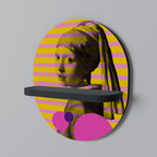 HER WITH A PEARL Estante Artístico