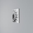 WHISPERING WILDFLOWER Cuadro en lienzo vertical
