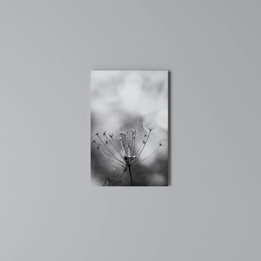 MINIMALIST BLOOM Cuadro en lienzo vertical