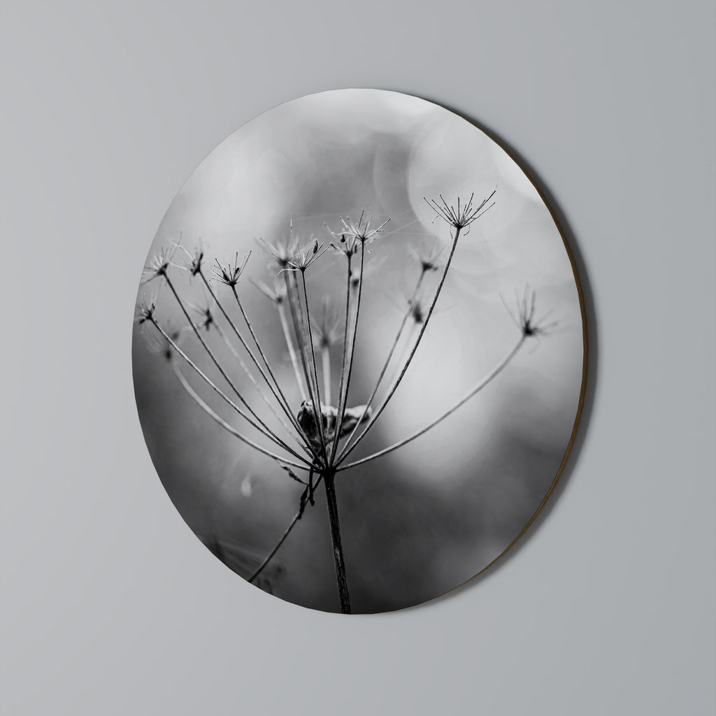 MINIMALIST BLOOM Round Wall Art