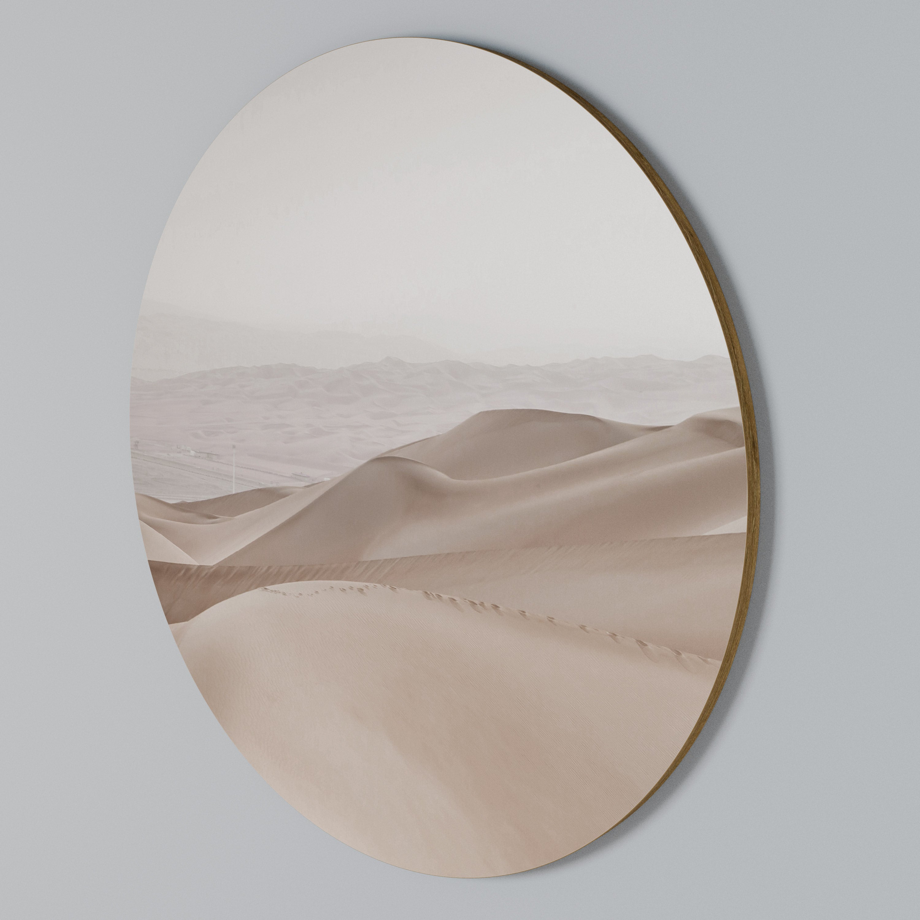 TRANQUIL TIDES Round Wall Art