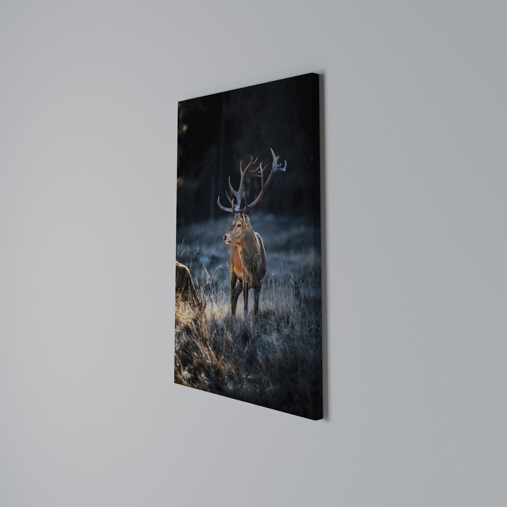 ANTLERED REGALITY Cuadro en lienzo vertical