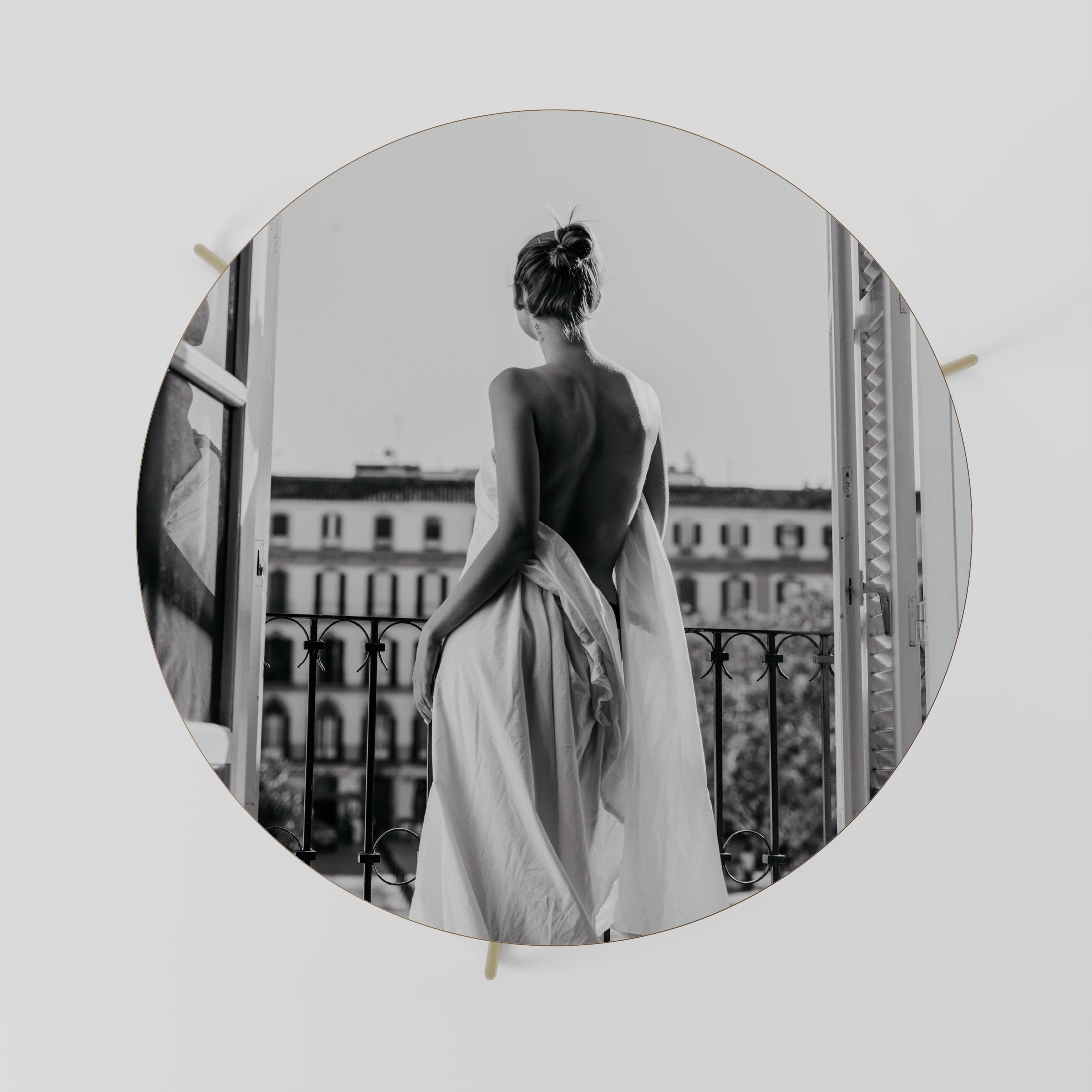 VESTIDO DE SUEÑOS Mesa de centro 69