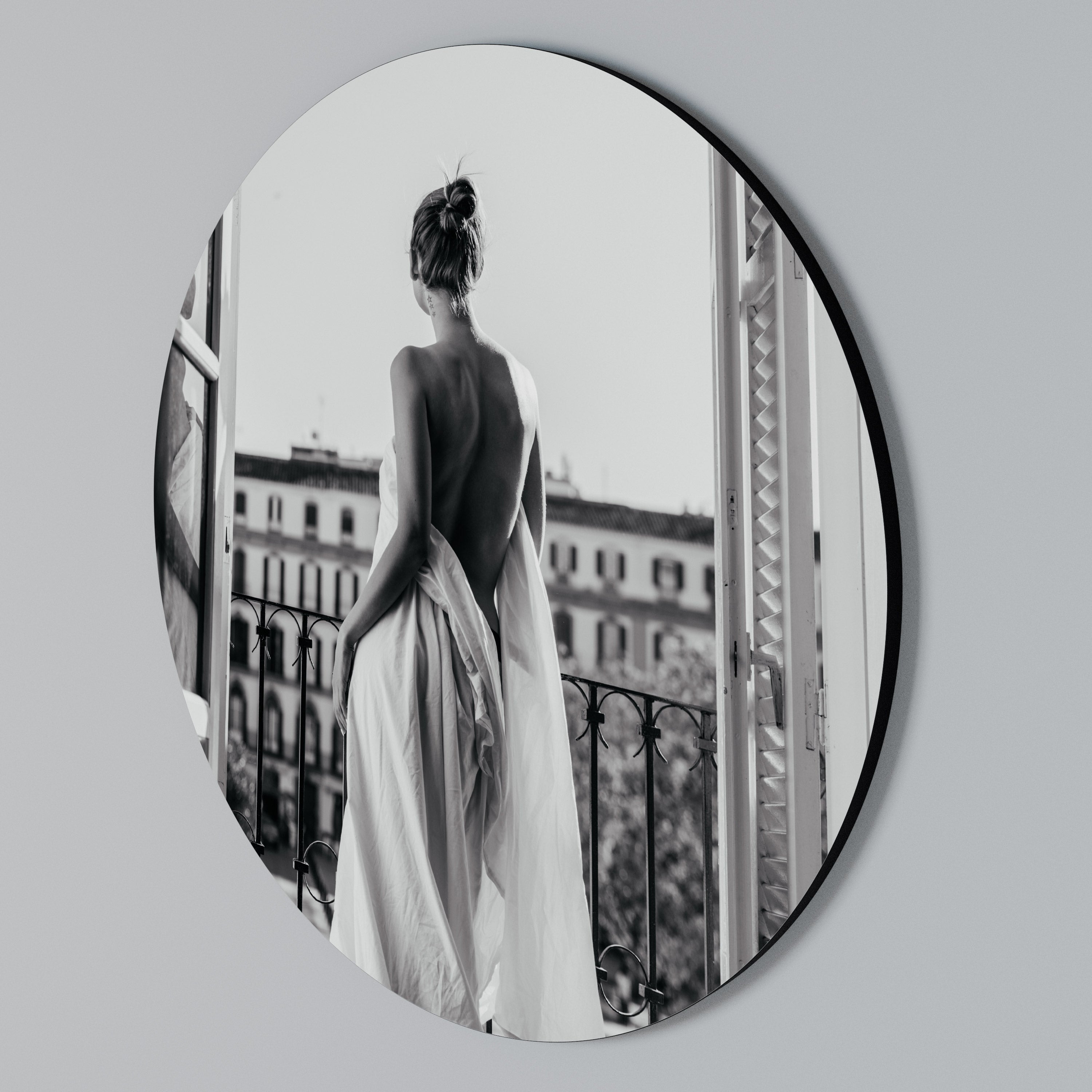 DRESS OF DREAMS Round Wall Art