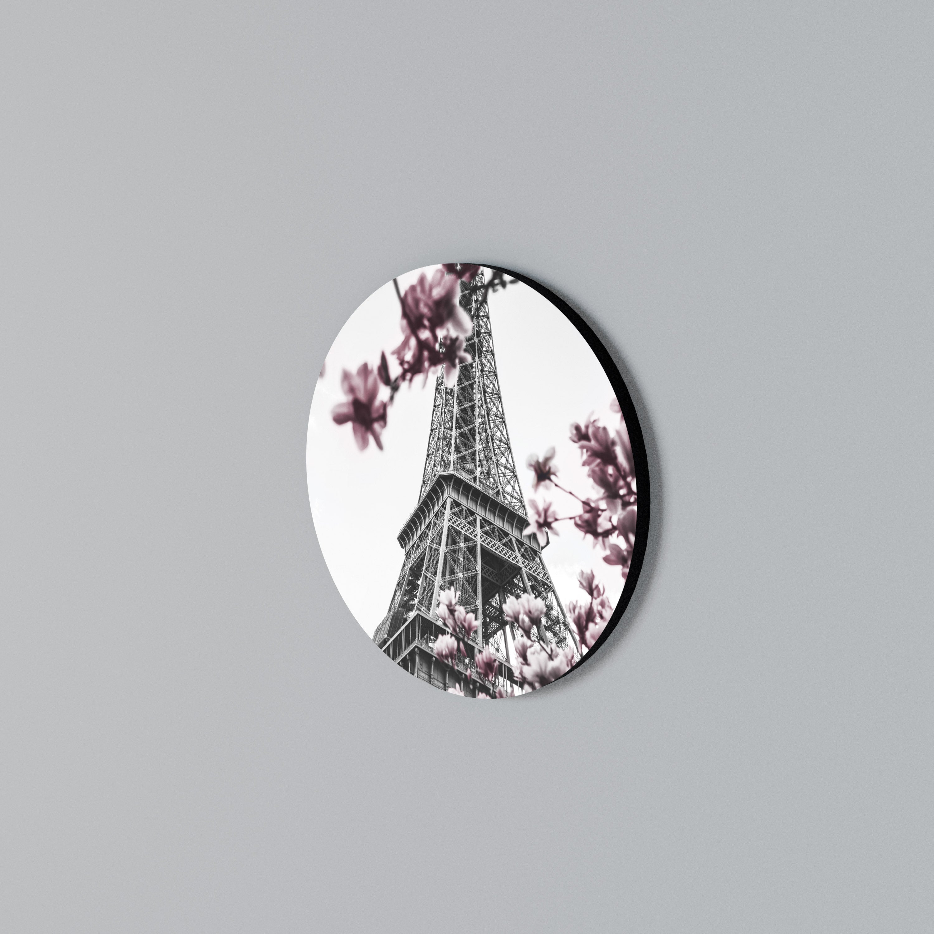 EIFFEL IN BLOOM Round Wall Art