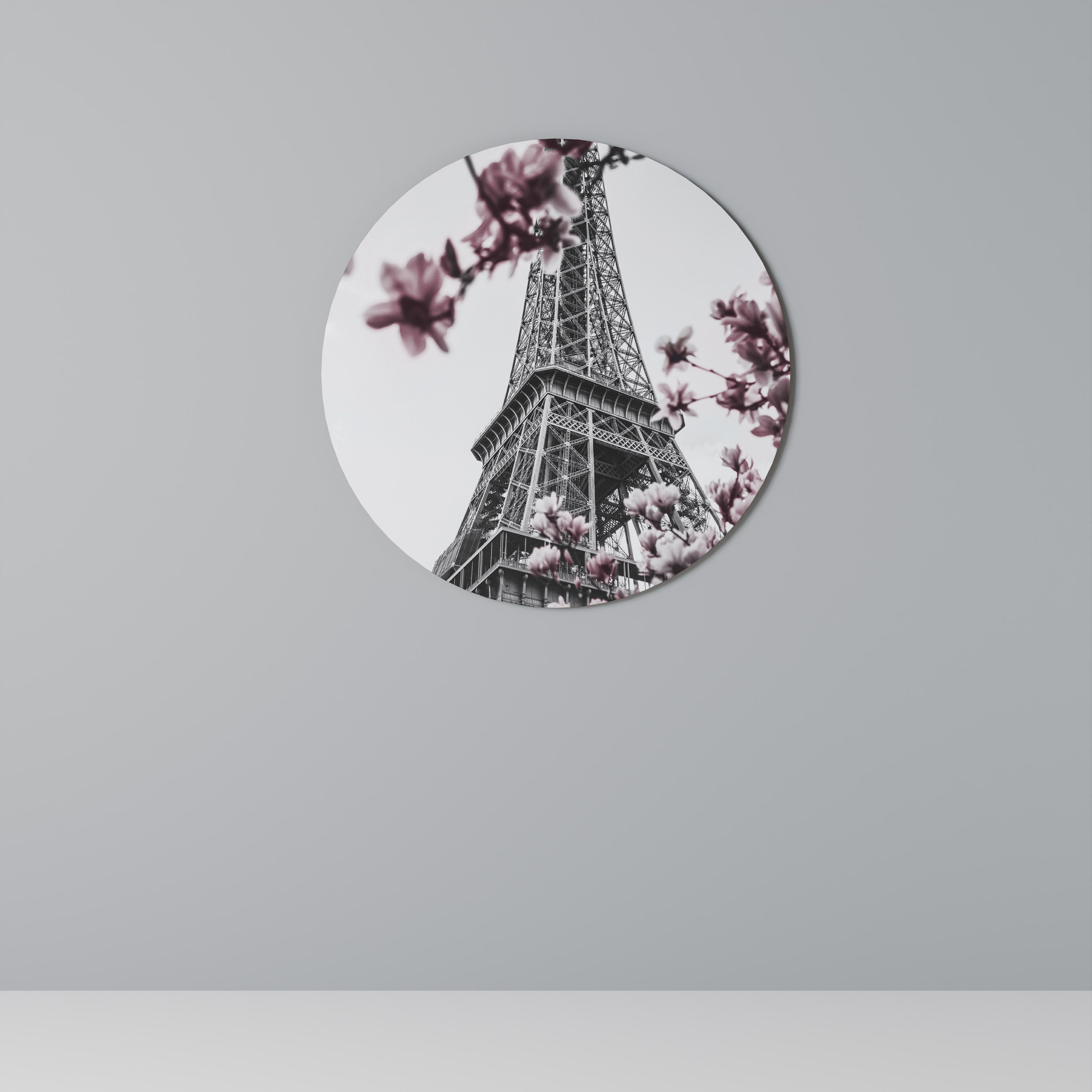 EIFFEL IN BLOOM Round Wall Art