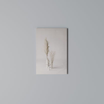 WHISPERING VASES Cuadro en lienzo vertical