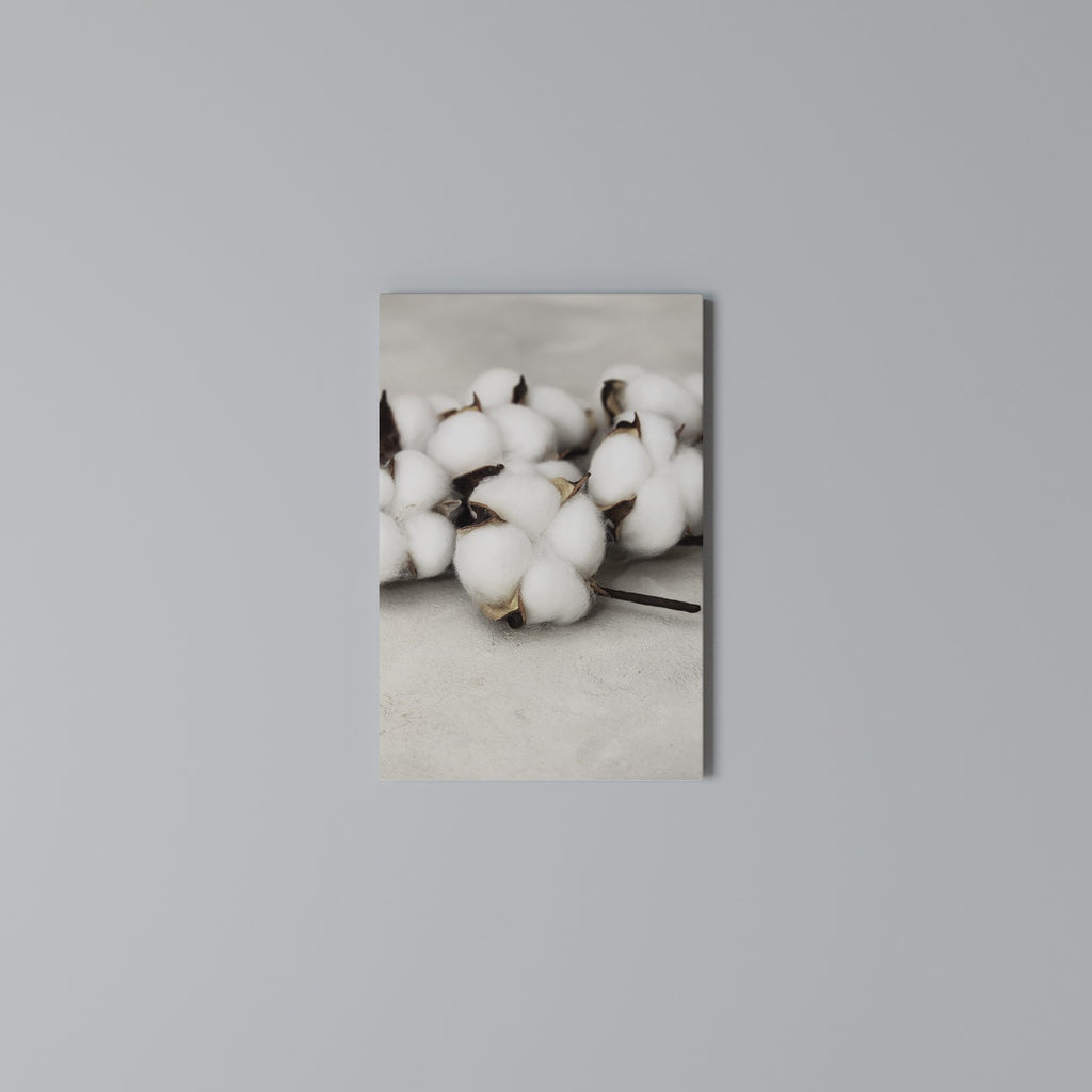 COTTON CLOUDS WHISPERS Cuadro en lienzo vertical