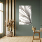 WHISPERS OF WHITE Póster Vertical Adhesivo