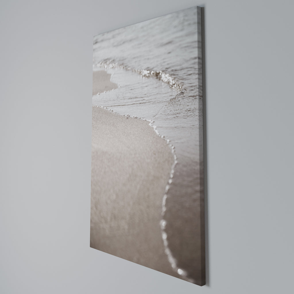 SILKEN SHORELINE DANCE Cuadro en lienzo vertical