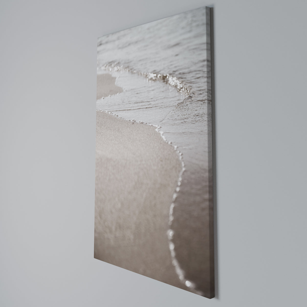 SILKEN SHORELINE DANCE Cuadro en lienzo vertical